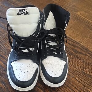 Nike Air Jordan Sneakers - Black and White Womens